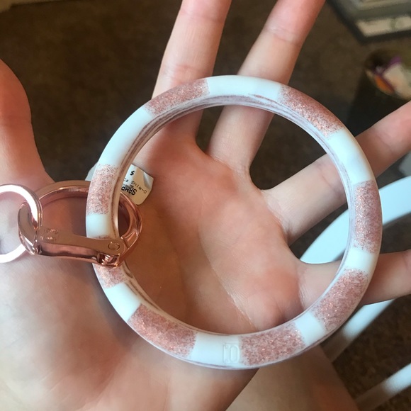 NWT Key Ring from Sample House - Picture 2 of 2